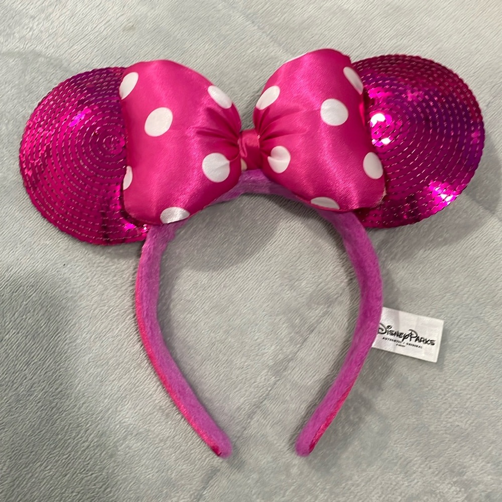 Pink Minnie Mouse ears